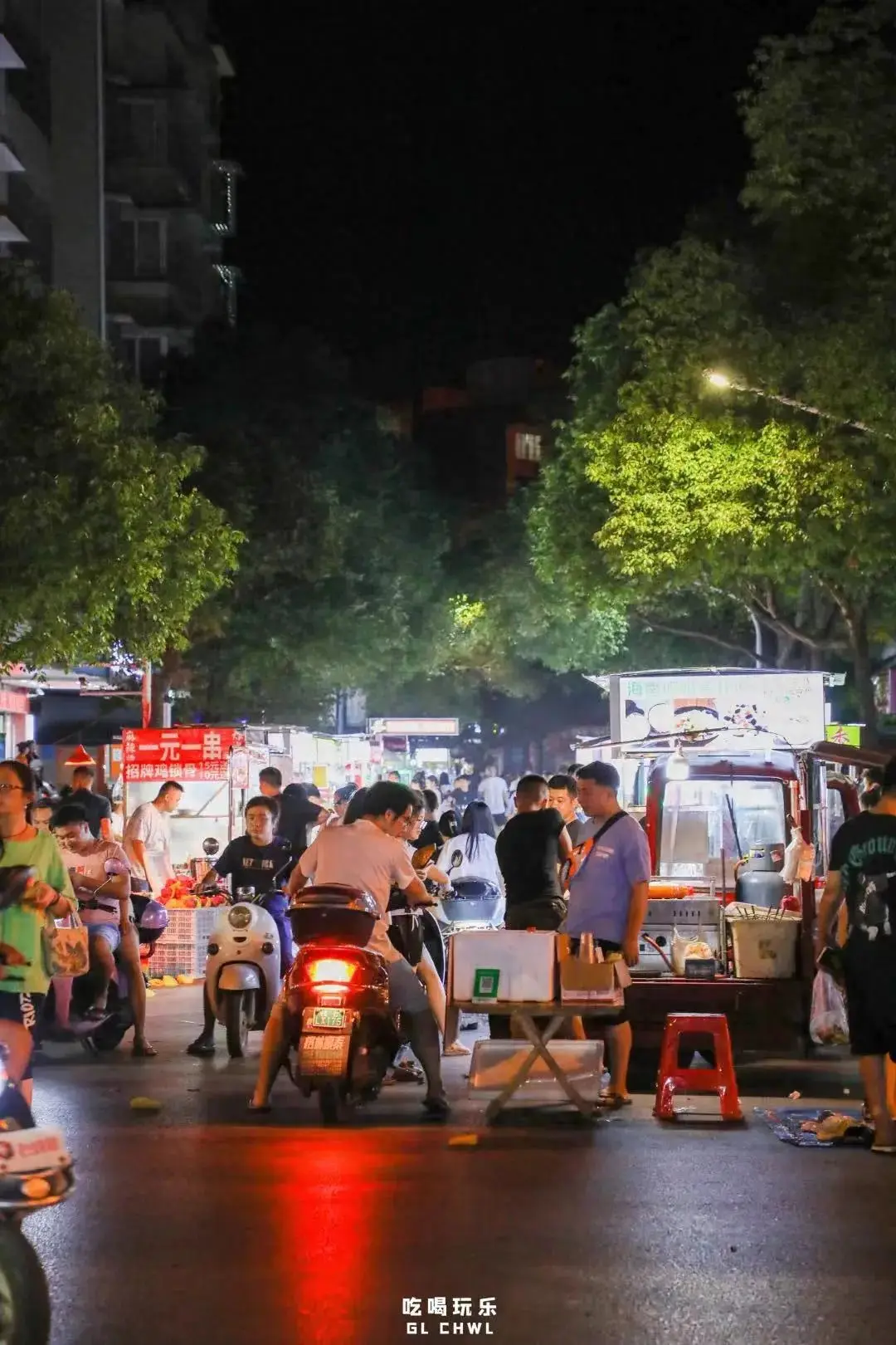 小摊-桂林新增了多个地摊夜市，快来一起逛吃逛吃吧