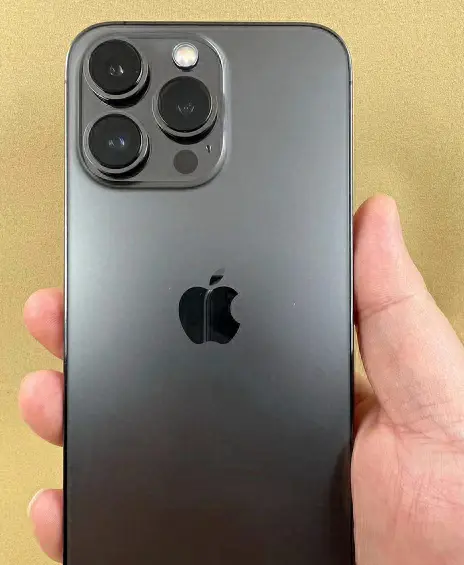 美版有锁-粉丝买美版iPhone13Pro，躲过了网络锁，却没想到有配置锁