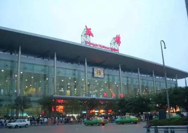 成都游玩攻略3天费用-去成都怎么玩？四天三夜旅游攻略奉上