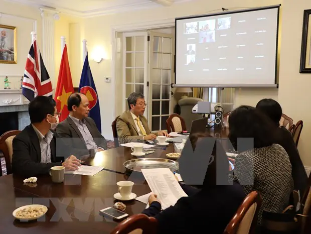 中英在线-第七届中英互联网圆桌会议在京举行