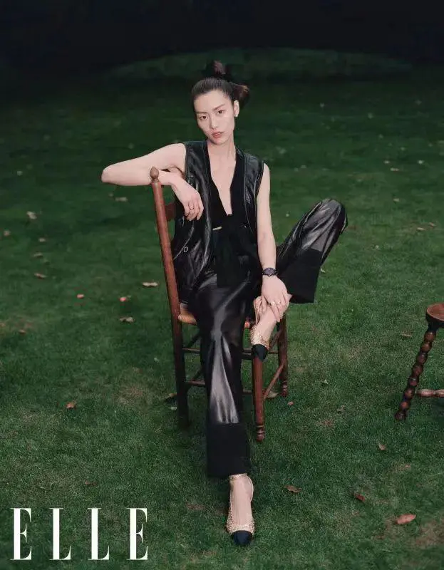 女裙连衣裙-刘雯何穗没告诉你的秘密：基本款穿出大牌感