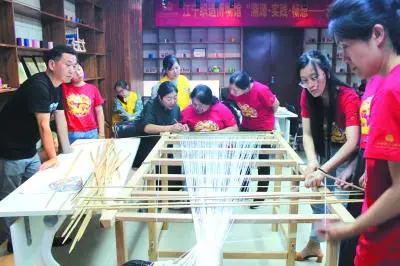 稿定设计工坊-云锦传承有了“专业课堂”