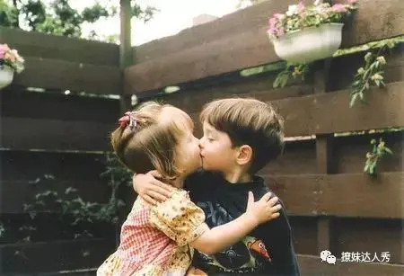 撩妹套路幽默聊天对话开场白-和女生微信聊天，这12句开场白最好用！