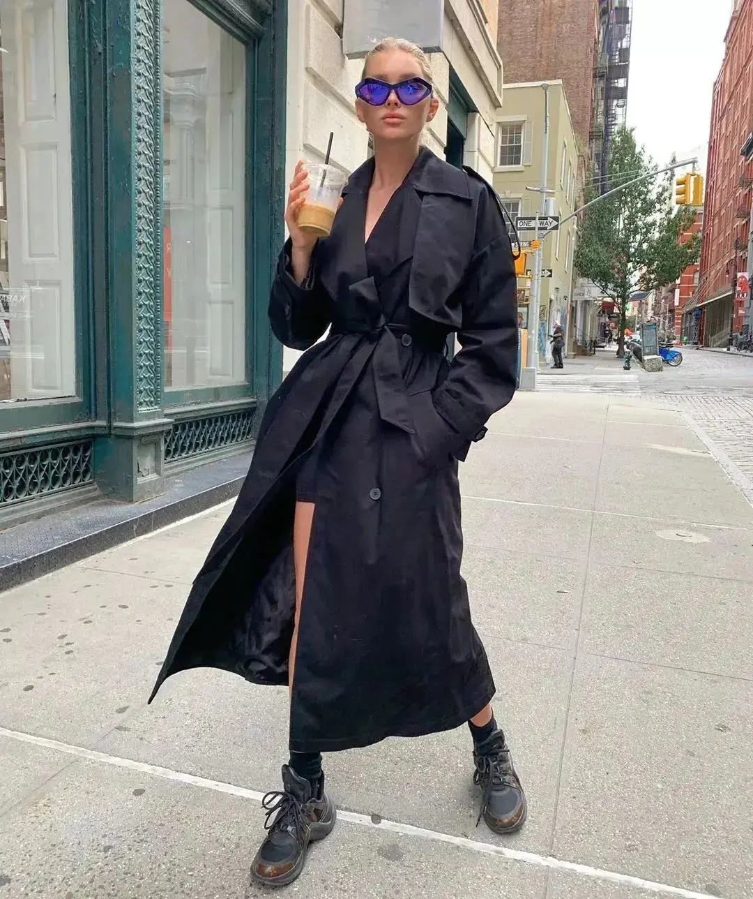 百褶裙子-马丁靴+裙子，马丁靴+裤子，秋天这样穿才是真时髦！！