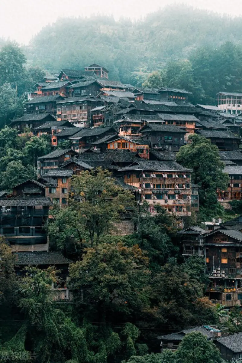 贵州景点分布图及线路-贵州旅游攻略，必玩景点+行程路线+美食推荐