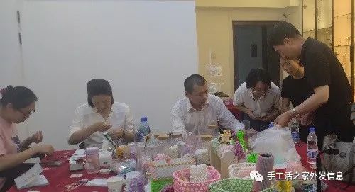 靠残疾人赚钱_残疾人能做什么副业赚钱_残疾能赚钱副业做人吗