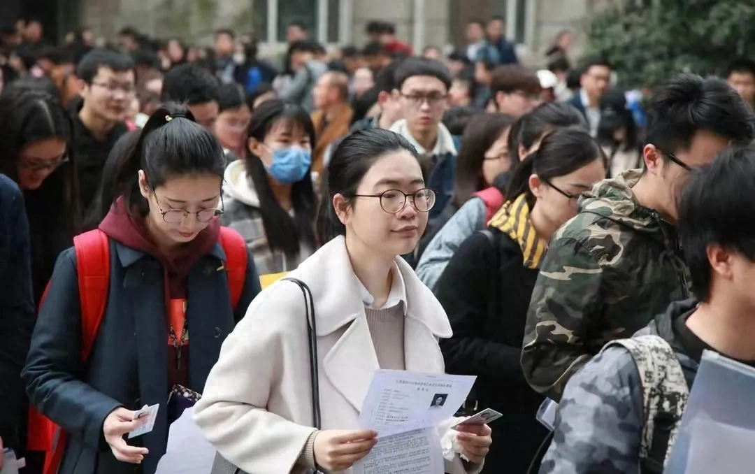 副业上班挣钱_赚钱上班副业怎么做_上班赚钱副业赚钱吗