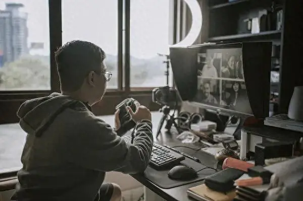 副业赚钱的经验_女孩子可以做哪些副业赚钱_副业赚钱之道社区