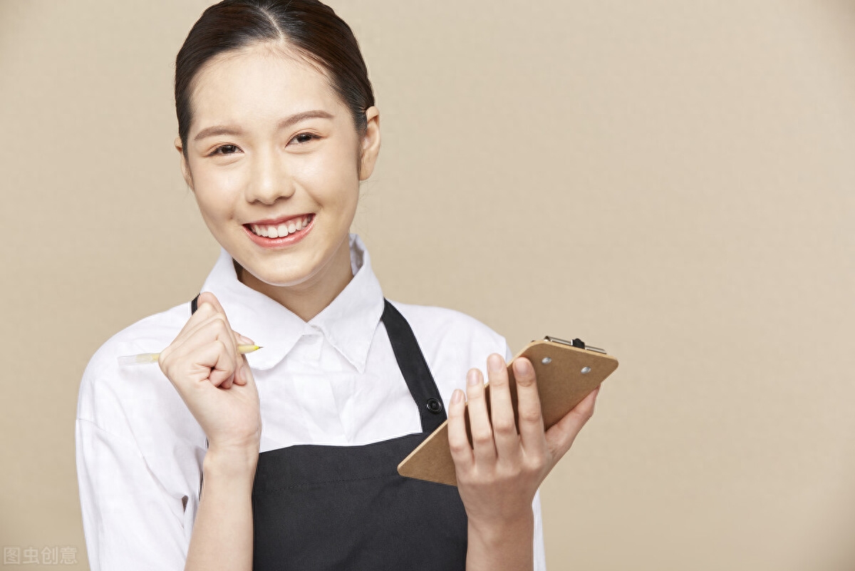 服装赚钱的门道_服装副业怎么赚钱_做服装赚钱