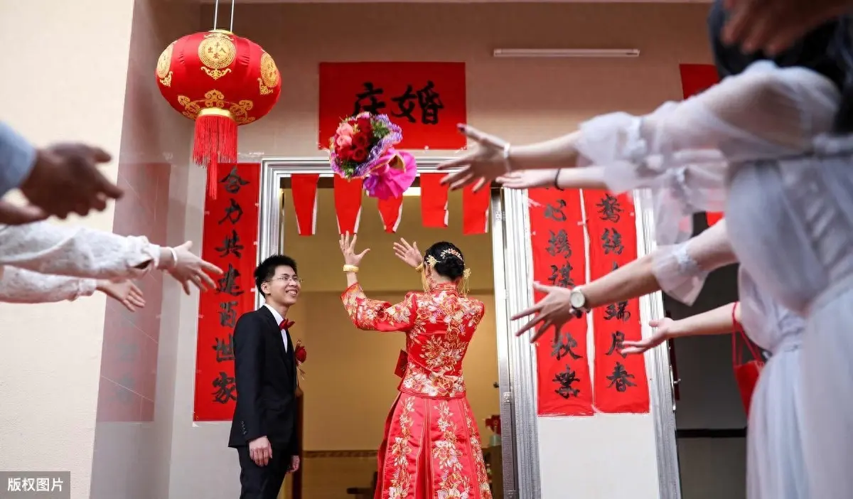 女护士副业赚钱_男人副业做什么赚钱_干点什么副业能赚钱呢