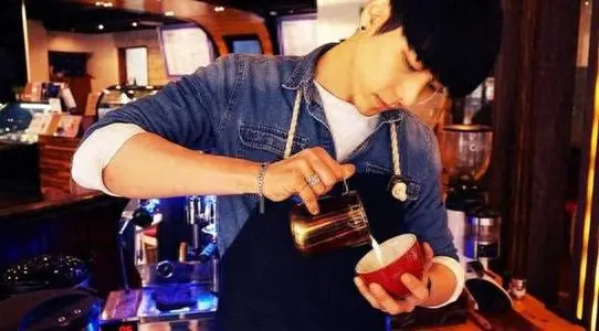 干点什么副业能赚钱呢_男人副业做什么赚钱_女护士副业赚钱