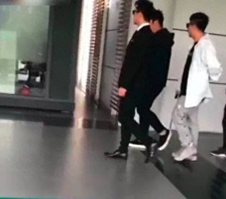 邓伦副业赚钱-每日新料，何猷君辟谣？白宇生日会？