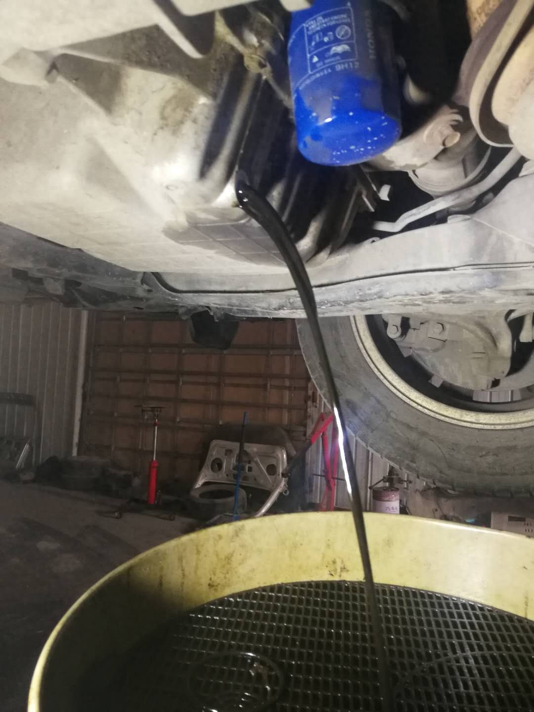 修车行业赚钱吗_挣钱修车行业排行榜_修车行业如何挣钱