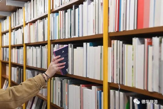 瑞士的导游词_导游赚的钱多吗_瑞士导游如何挣钱