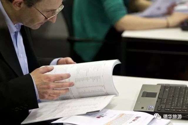 瑞士的导游词_导游赚的钱多吗_瑞士导游如何挣钱