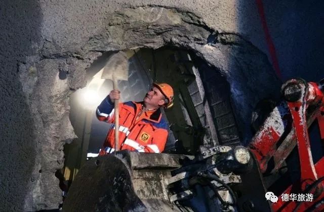 瑞士的导游词_导游赚的钱多吗_瑞士导游如何挣钱