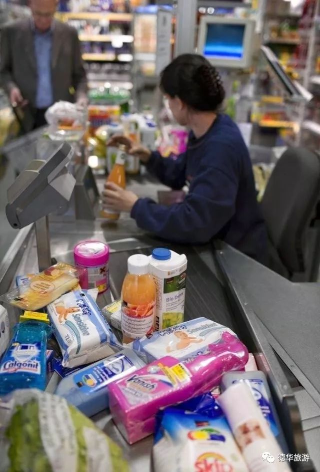 瑞士的导游词_导游赚的钱多吗_瑞士导游如何挣钱