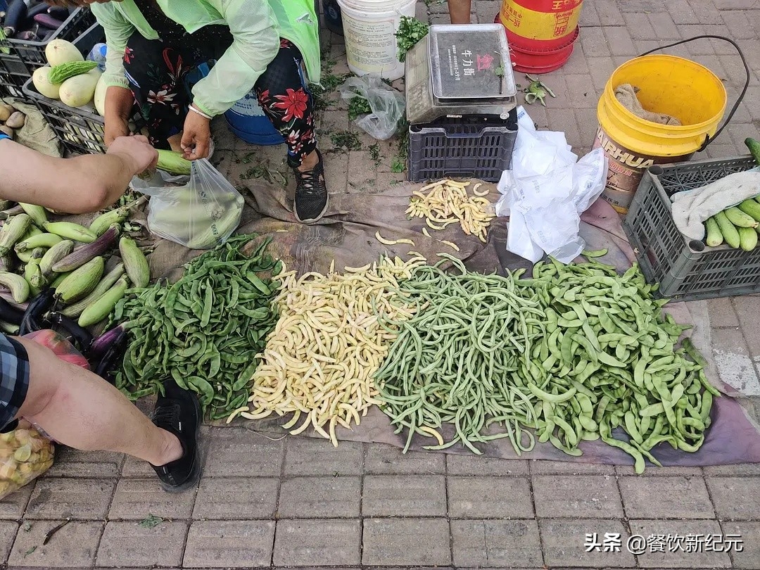 县城卖菜的利润大概在多少_挣钱县城卖菜的多吗_县城如何卖菜挣钱