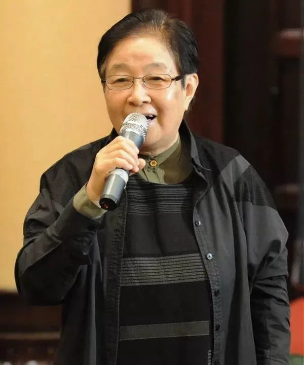 如何写歌词挣钱_有歌词的赚钱歌_关于挣钱的歌曲有哪些