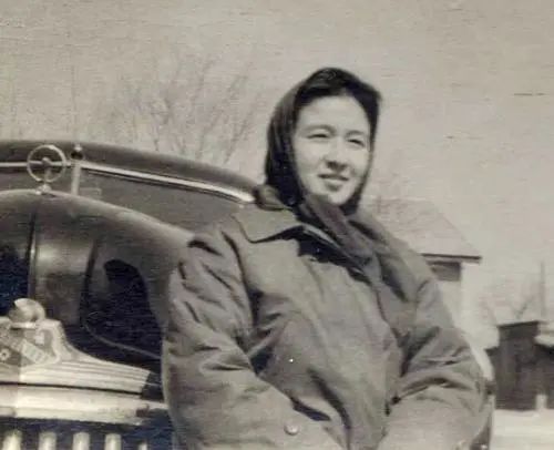 如何写歌词挣钱_关于挣钱的歌曲有哪些_有歌词的赚钱歌