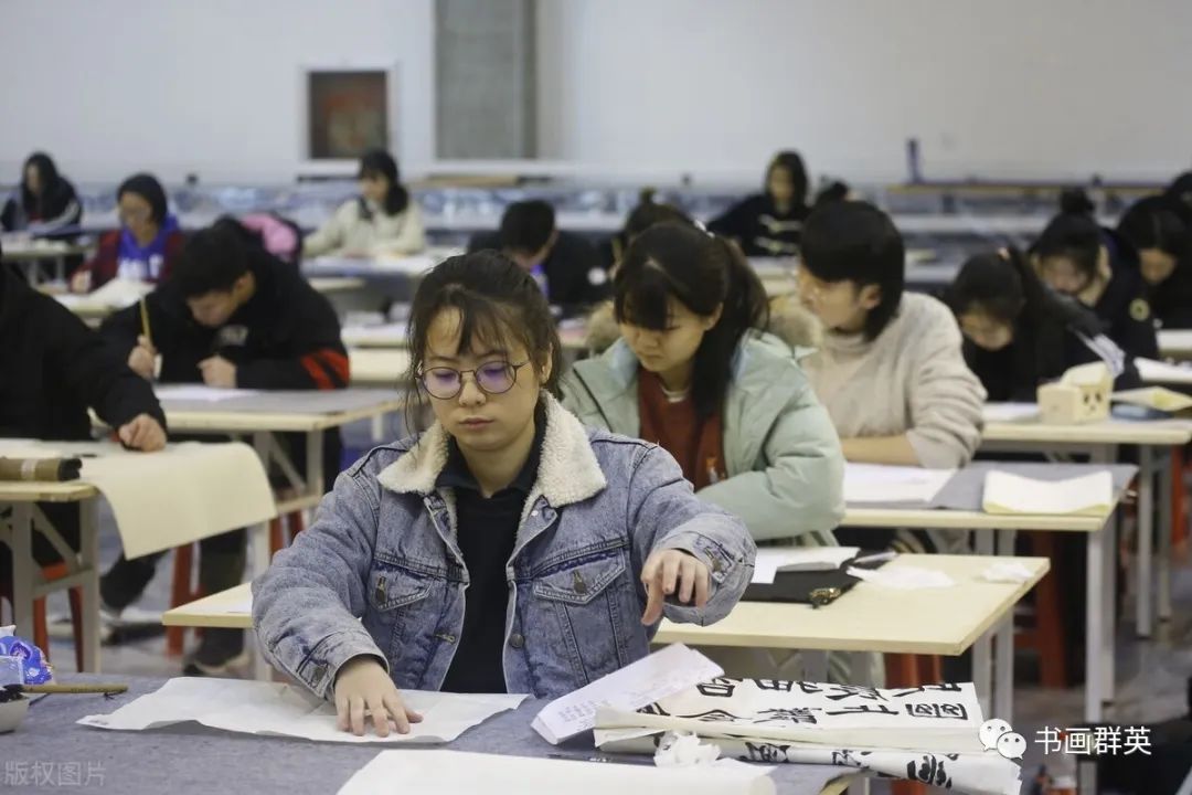 书法副业挣钱吗现在_书法兼职赚钱_挣钱书法副业现在还能做吗