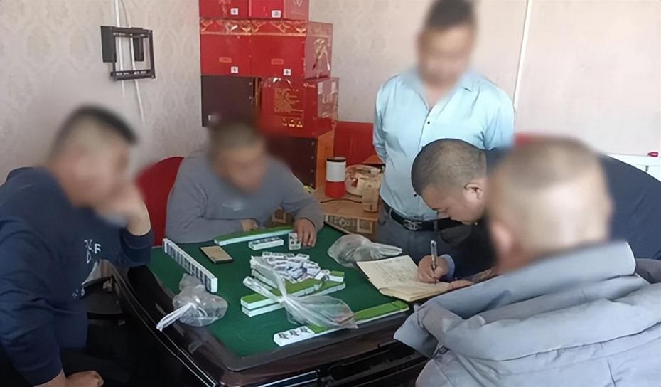 打牌赚钱手机游戏软件_打牌赚钱的手机游戏_打牌赚钱的小游戏