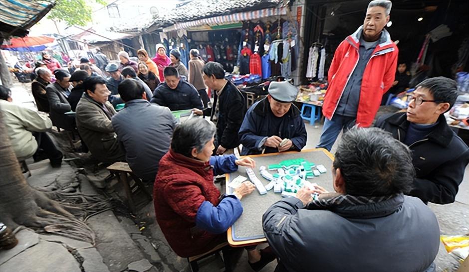 打牌赚钱的手机游戏_打牌赚钱的小游戏_打牌赚钱手机游戏软件