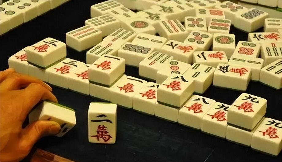 打牌赚钱的小游戏_打牌赚钱的手机游戏_打牌赚钱手机游戏软件