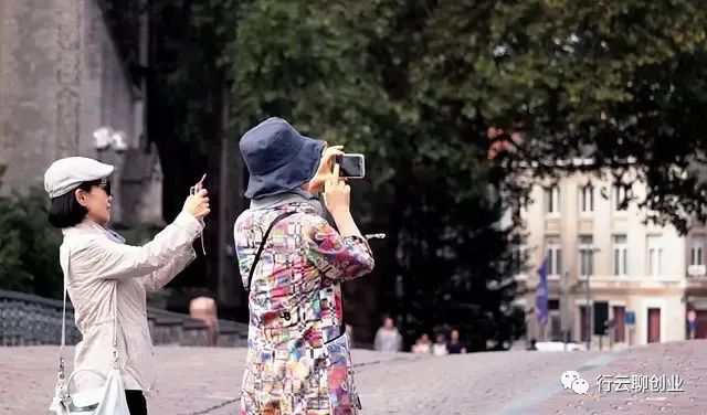 手机副业月收入多少钱_副业手机赚钱_副业月收入过万