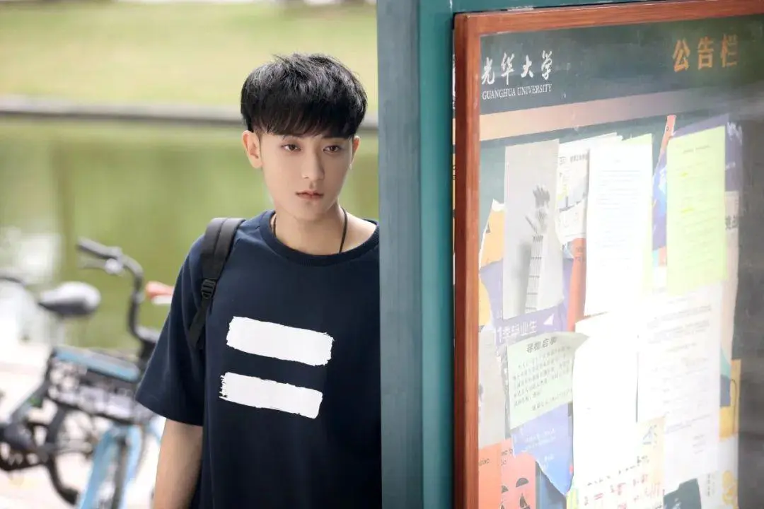 吴京赚了_吴京能挣多少_吴京副业多少钱