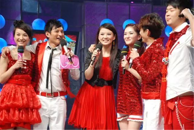 吴昕有多少副业-吴昕酒后哽咽袒露心扉，担心被《快本》换掉，因此不敢怀孕生子