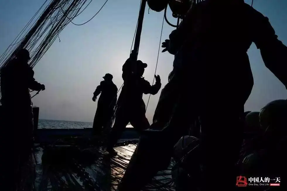 捕鱼一天赚_玩捕鱼一天赚100万_玩捕鱼一天赚200块钱