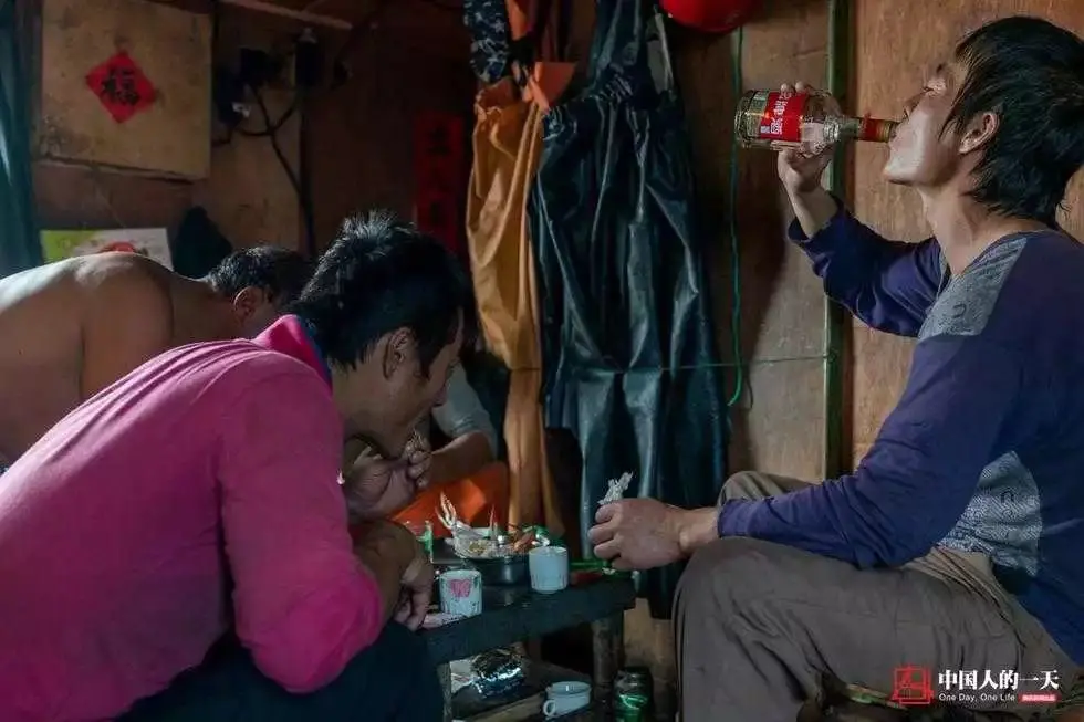 玩捕鱼一天赚200块钱_捕鱼一天赚_玩捕鱼一天赚100万