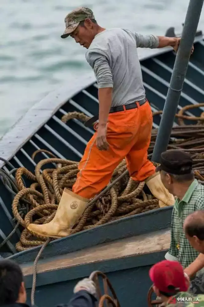 捕鱼一天赚_玩捕鱼一天赚100万_玩捕鱼一天赚200块钱