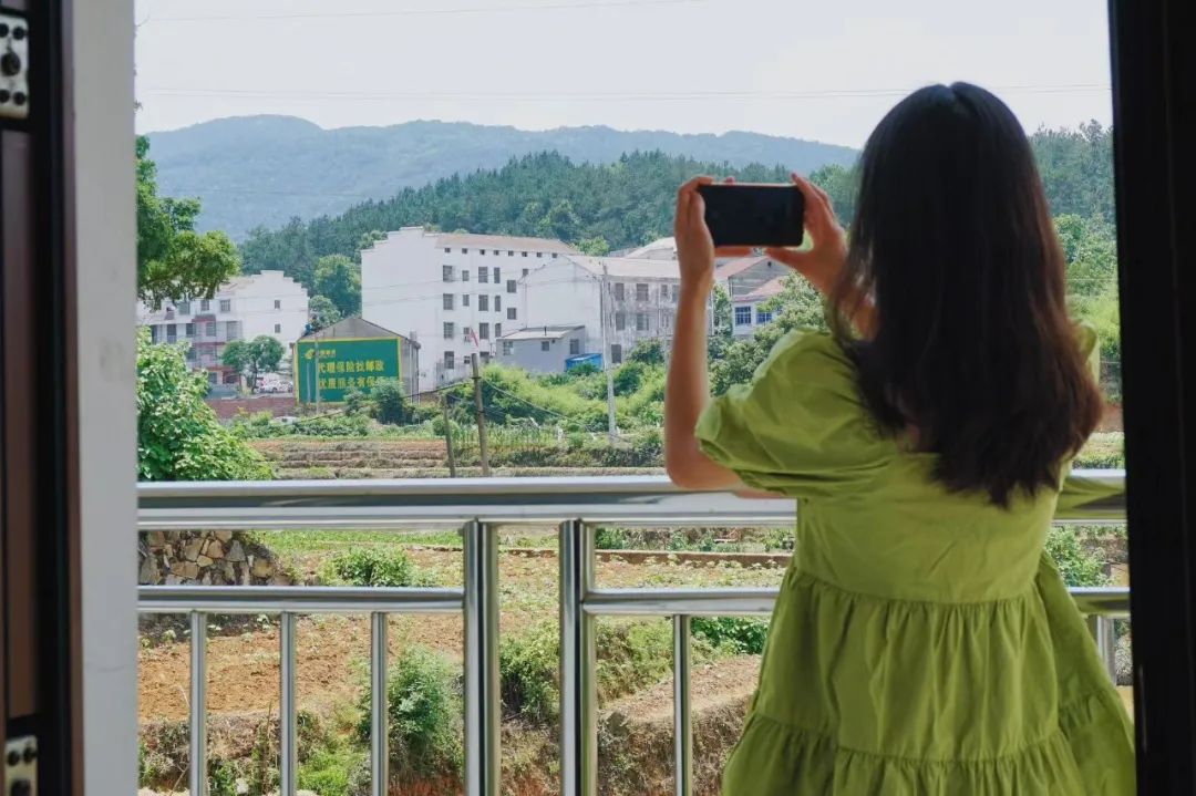 抖音副业约拍多少钱_抖音拍副业钱怎么赚_抖音里做副业赚钱是真的假的