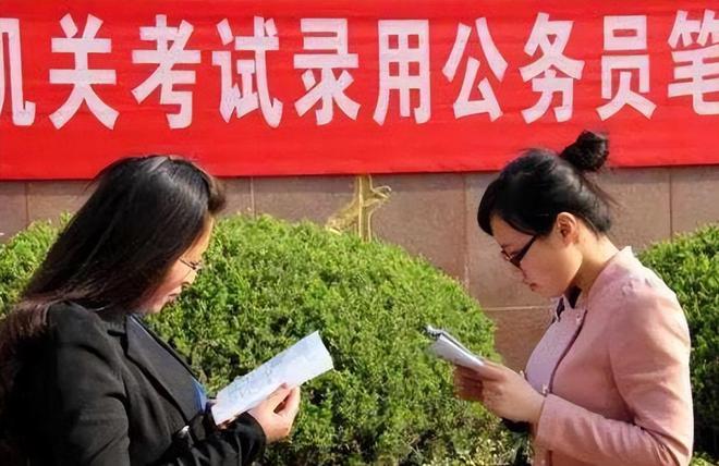 多少公务员选择了其他副业_估计公务员搞副业_公务员副业选择什么好