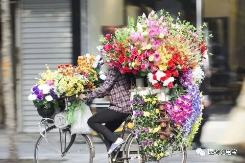 科研人员能搞副业吗_科研人员收入_科研人员副业收入多少钱