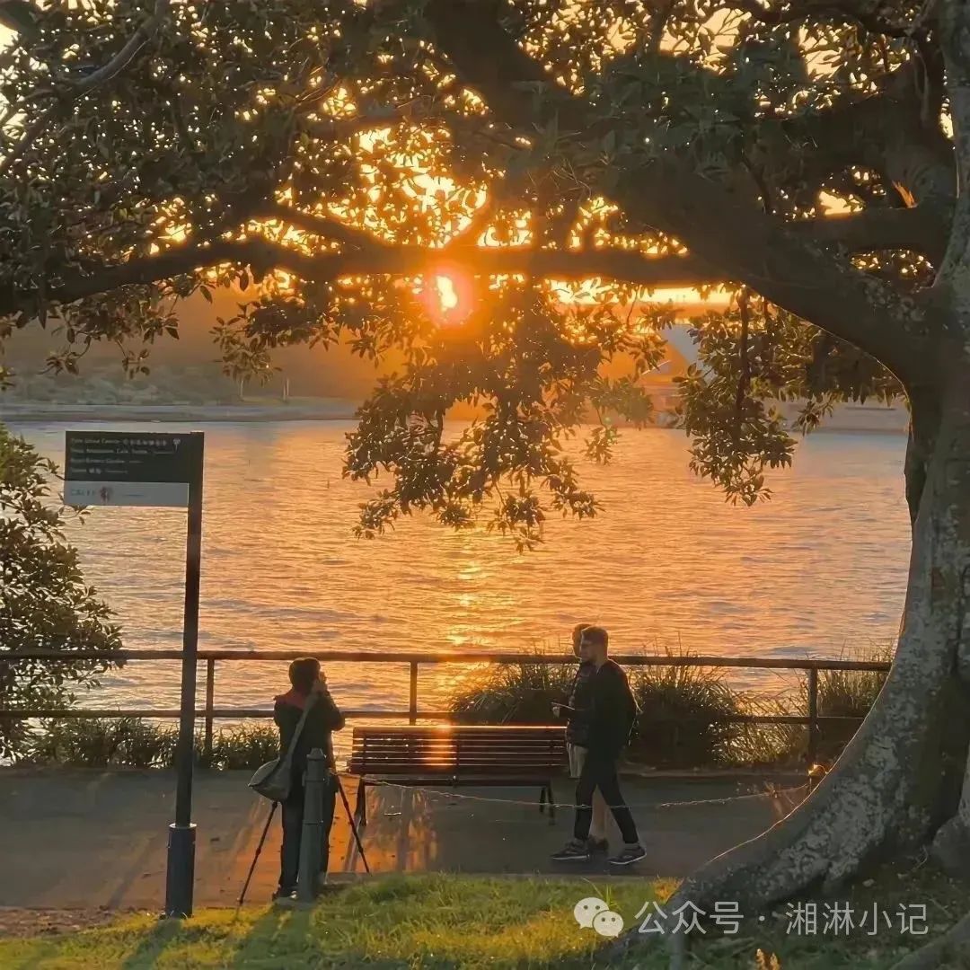 自学摄影女生副业钱多不多_女生学摄影赚钱吗_自学摄影副业多少钱啊女生