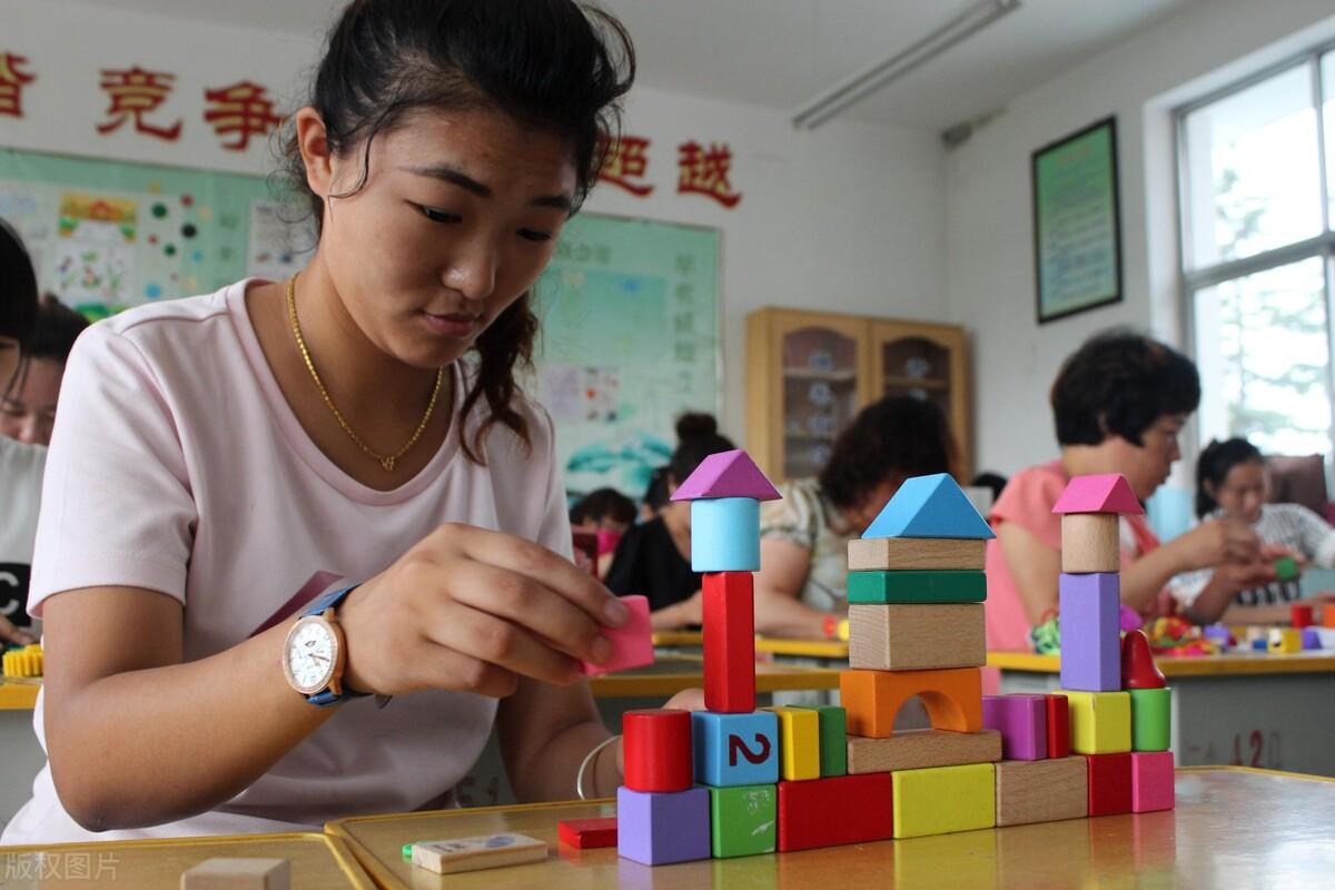 编制幼儿教师可以搞副业吗_幼师编制可以有副业吗工资多少_编制幼师可以兼职吗