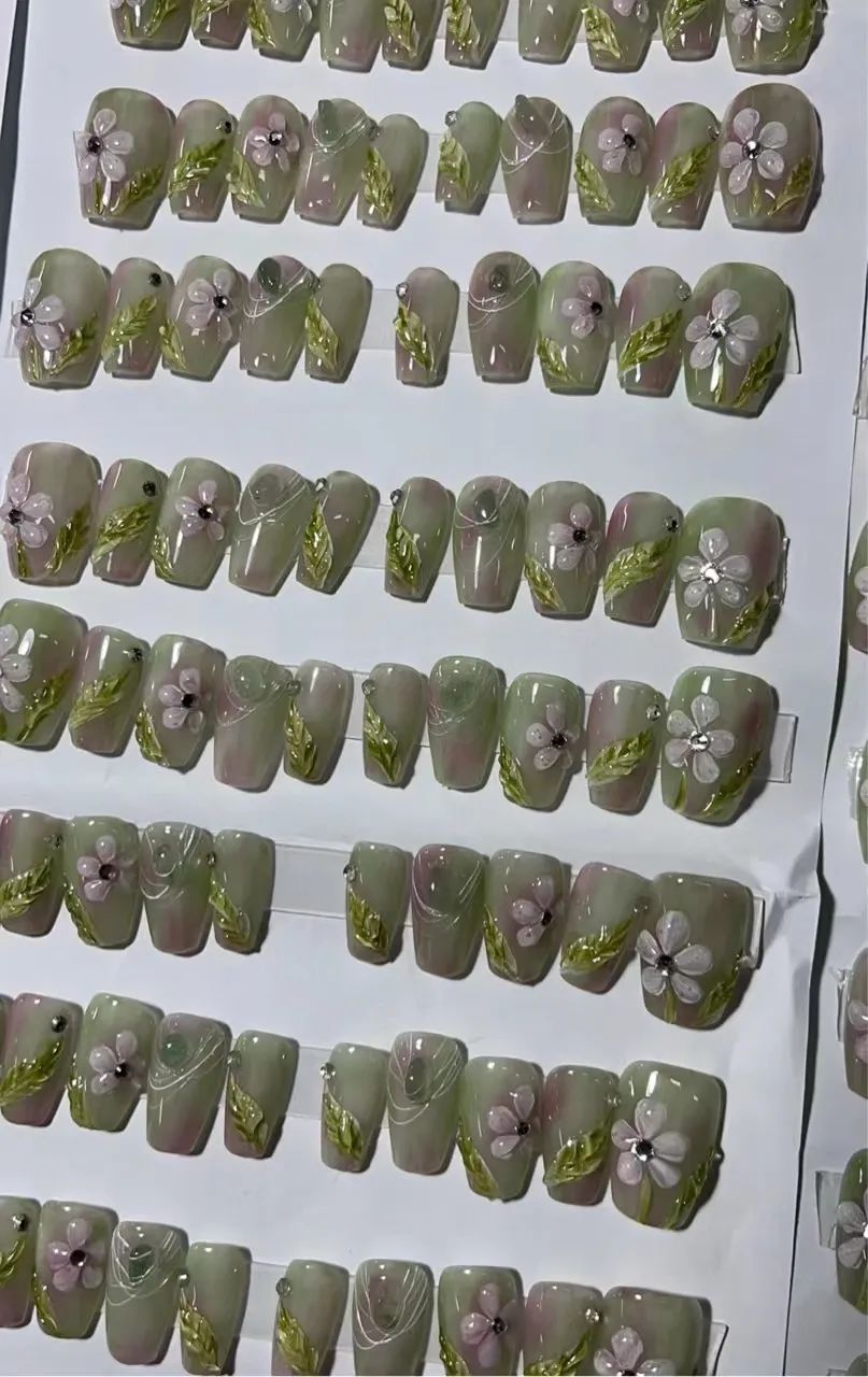 美甲副业怎么做_副业做一个美甲店多少钱_做美甲兼职赚钱吗
