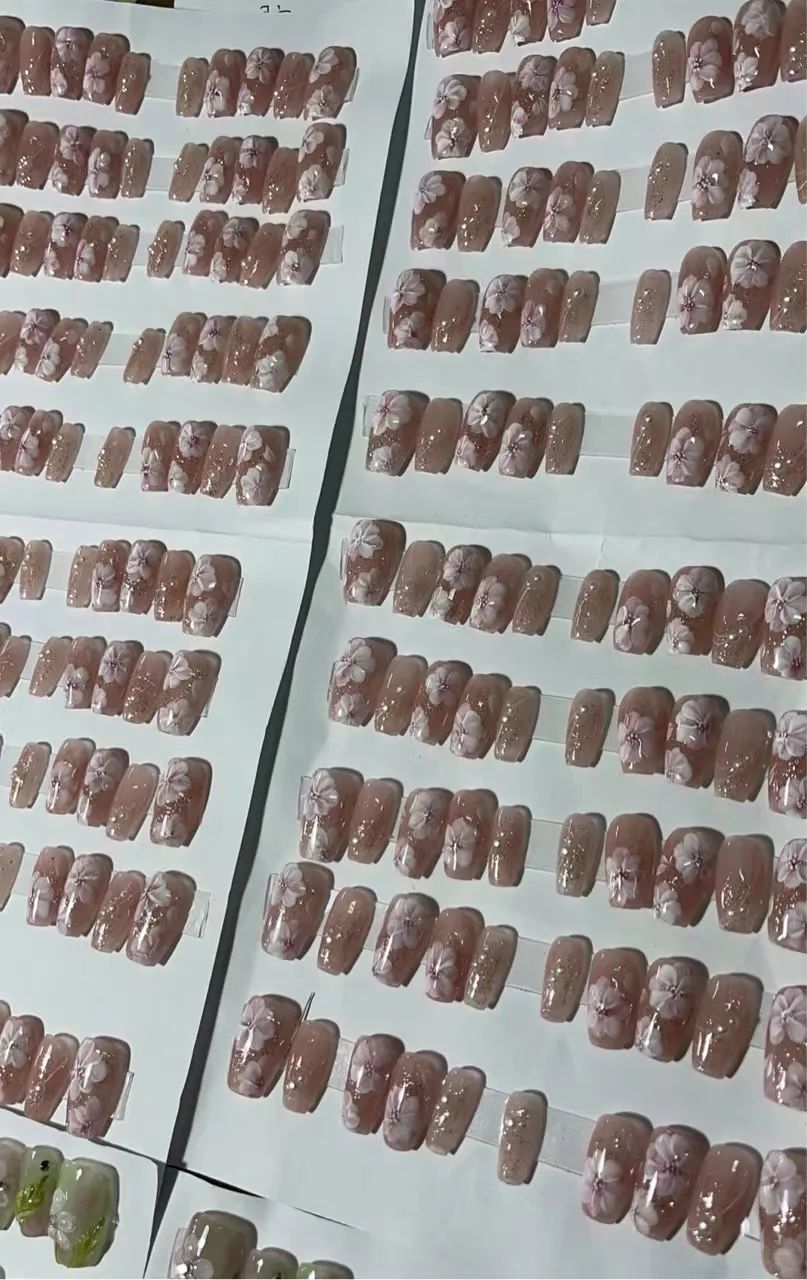 美甲副业怎么做_副业做一个美甲店多少钱_做美甲兼职赚钱吗