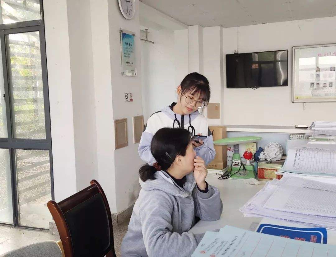 宿管阿姨工作累不累_宿管阿姨有什么权利_宿管阿姨多少岁可以做副业