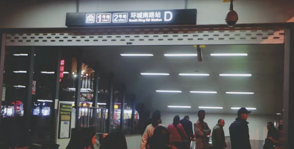 副业跑滴滴一晚上能赚多少_晚上跑滴滴挣钱不_晚上跑滴滴兼职