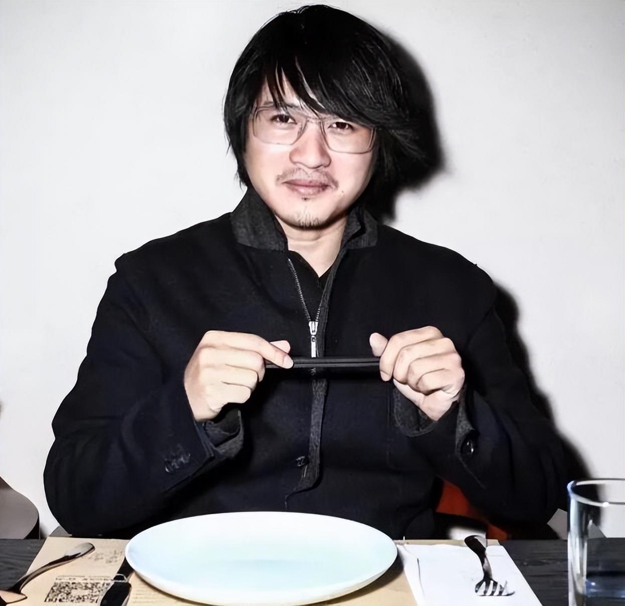 郑恺靠副业能赚多少钱-韩寒投资餐饮被爆亏损上亿，明星扎堆搞副业？郑凯一天挣7亿？-优创圈