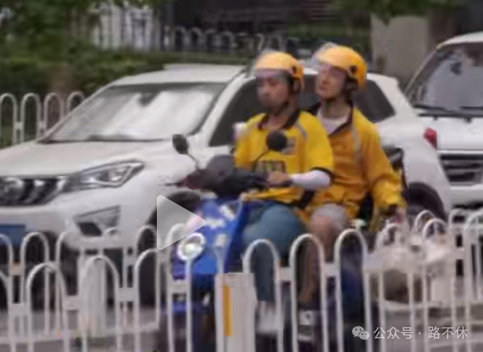 副业送外卖一个月能赚多少_副业做送外卖可以赚多少钱_送外卖还可以兼职什么