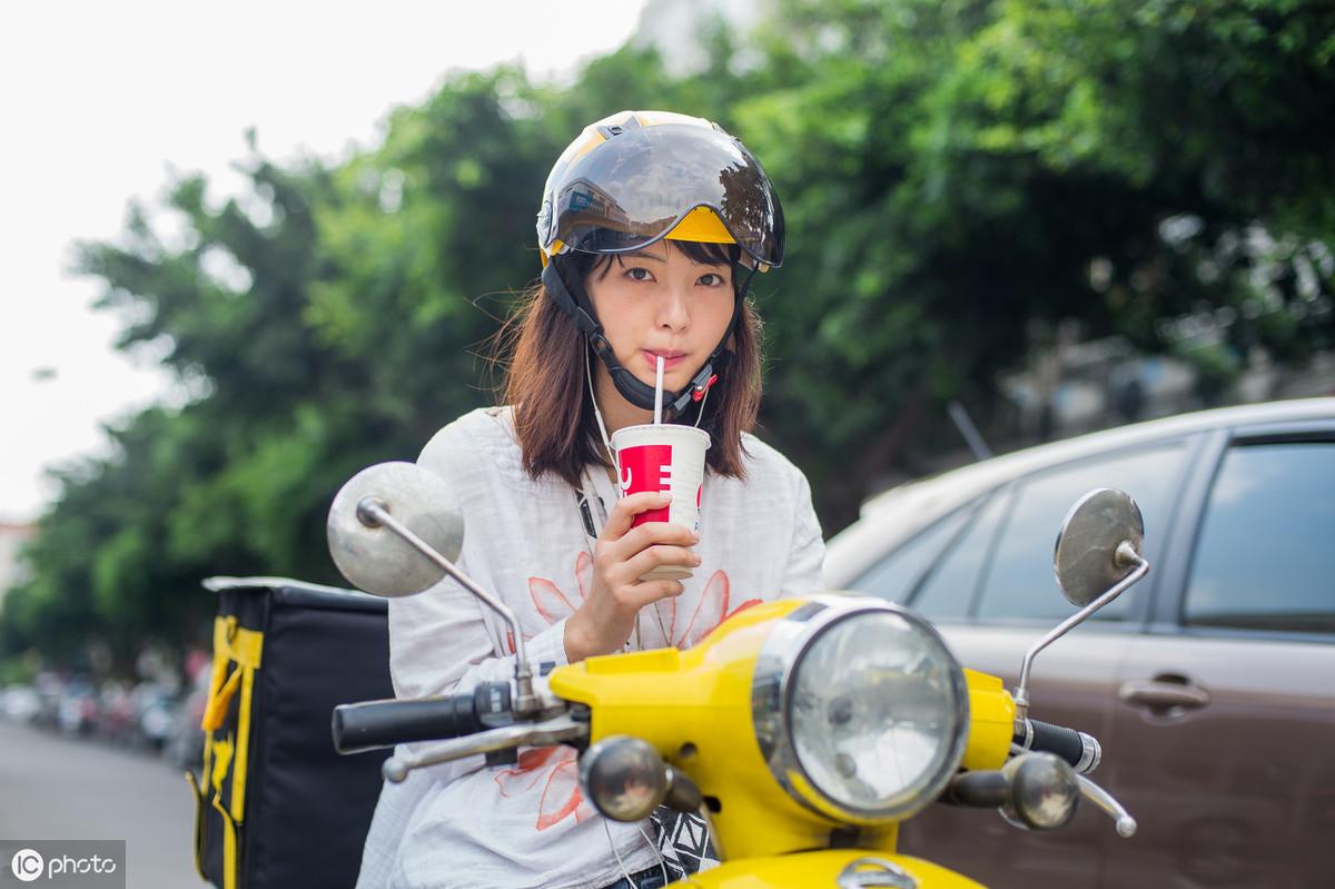 副业赚钱项目一天2万_干啥副业一天能挣一百_副业赚钱一天挣多少钱