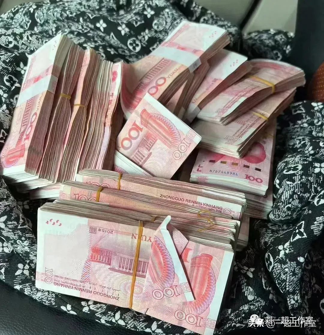 副业每个月能挣多少钱_赚钱的副业月入2k_挣钱副业