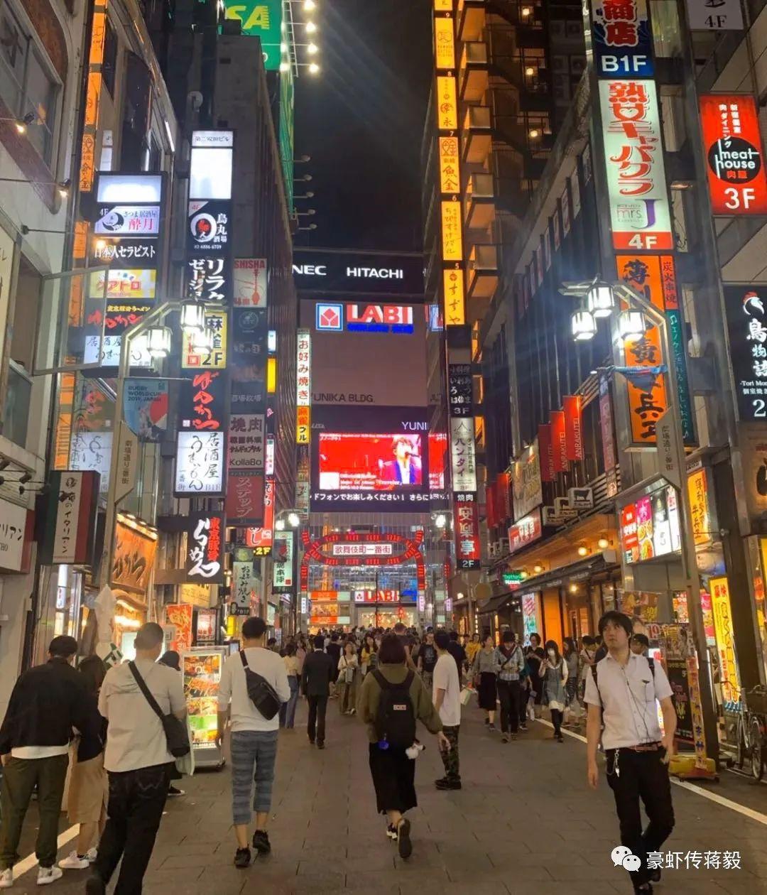一名厨师的副业有多少工资_厨师工资副业有前途吗_厨师工资副业有哪些岗位