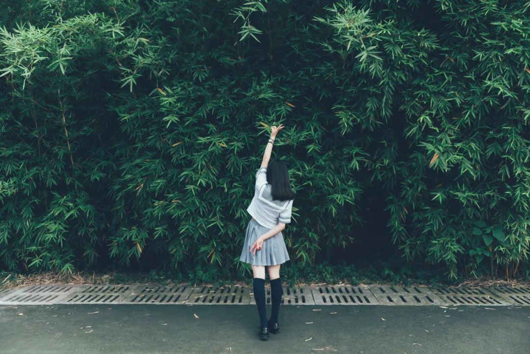 当老师副业可以做什么_当老师后做副业一年赚多少_赚副业做老师后怎么做
