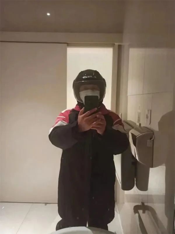 跑外卖副业_外卖副业一个月能挣多少_挣外卖能副业月入过万吗